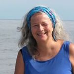 Profile Picture of Laurie Hanson (@talldrink053) on Instagram