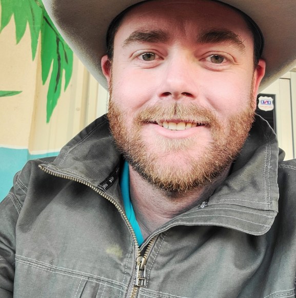 Kevin Drewry - Poshmark Profile Picture of Kevin Drewry (@kevindrewry) on Poshmark