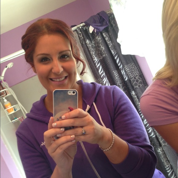 Profile Picture of Carleigh Cuspilich (@carleighcus) on Poshmark