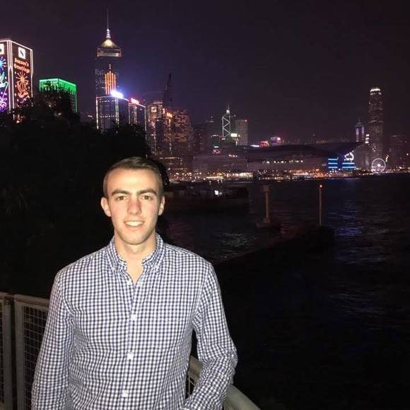 Profile Picture of Evan Golodner (@evangolodner) on Poshmark