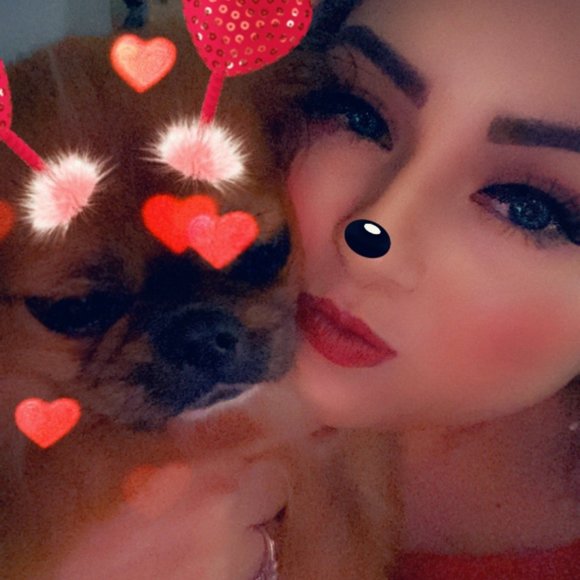 Profile Picture of Joanna Nabejar (@joanna_n91) on Poshmark