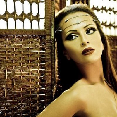 Profile Picture of Angela Brewster (@angela_brewster) on Twitter