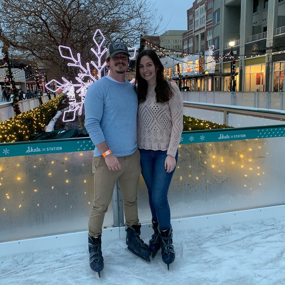 Profile Picture of Dani Dumett (@danidumett) on Poshmark