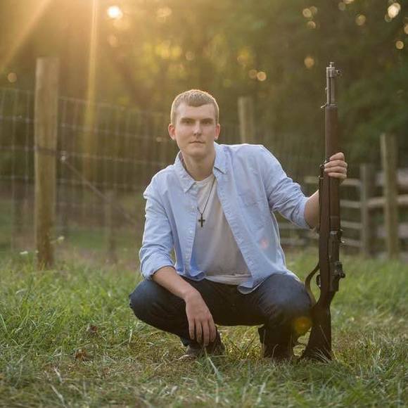 Profile Picture of Kyle Ely (@xboxelyfamily) on Poshmark