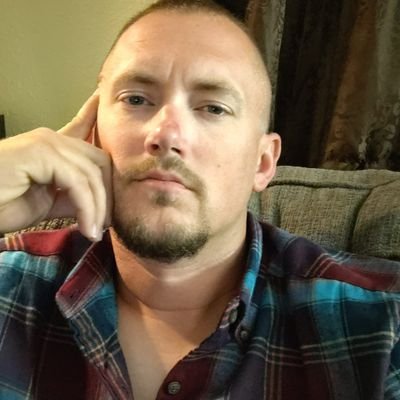 Profile Picture of Ashley Scott Diveley (@DiveleyScott) on Twitter