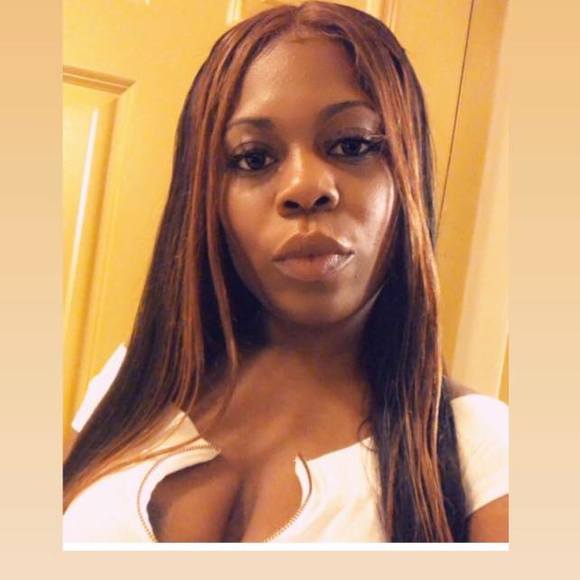 Profile Picture of Tie Resha (@tireshad418) on Poshmark