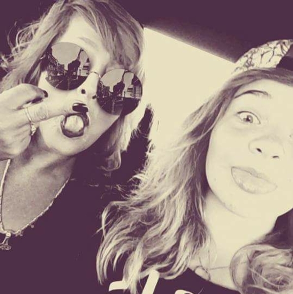 Profile Picture of Sherri Goodier (@sherrigoodier) on Poshmark