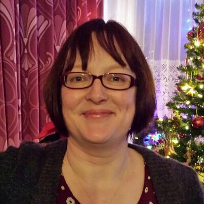 Profile Picture of Lisa Jayne Woolley (@WoolleyJayne) on Twitter