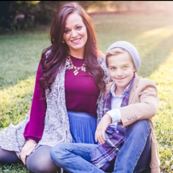 Profile Picture of Jenna Freeland (@jennafreeland) on Poshmark