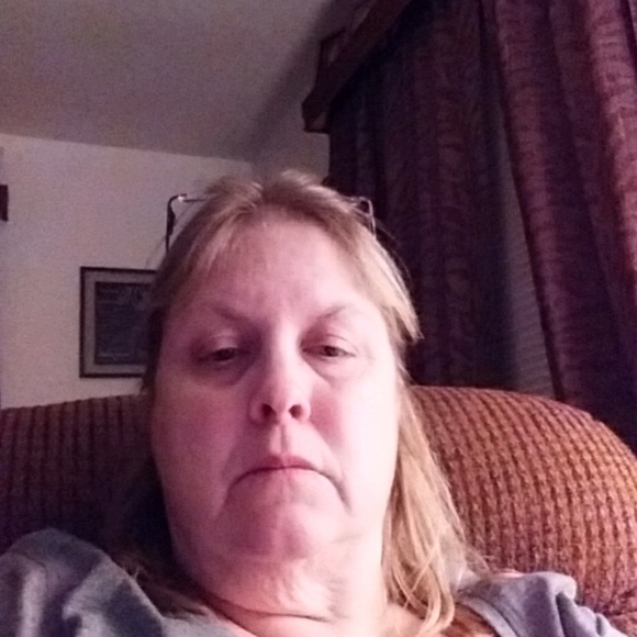 Profile Picture of Cindy Long (@cindy_1963) on Poshmark