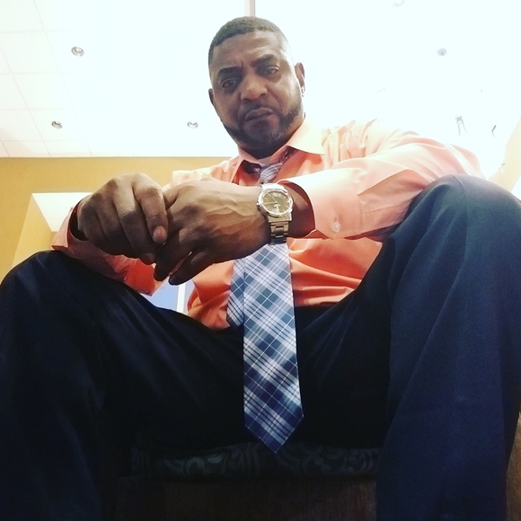 Profile Picture of Carlton Smith (@carlterrysmit) on Poshmark