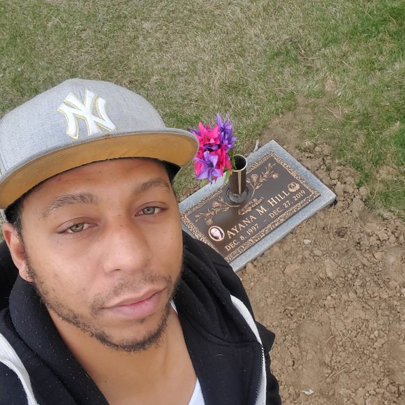 Profile Picture of Justin Saulters sr. (@bigjkash86) on Poshmark