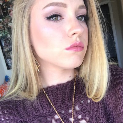 Profile Picture of Jess. (@Jess13Kern) on Twitter