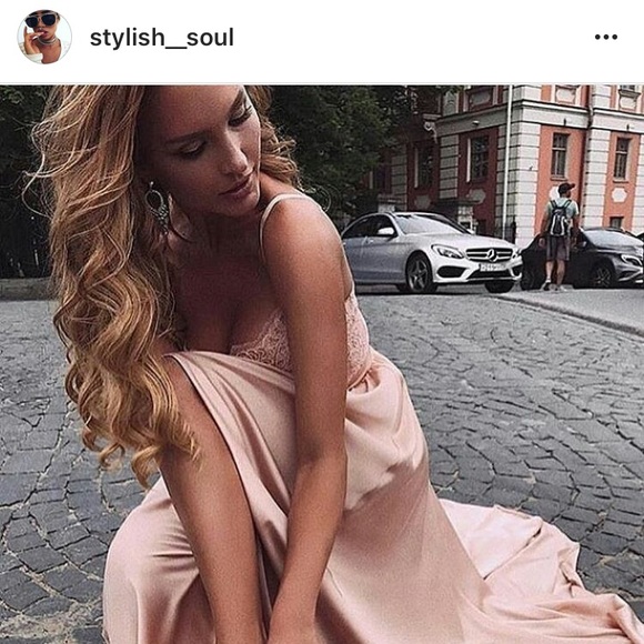 Profile Picture of Mariana Stepanova (@adels1983) on Poshmark