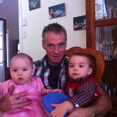 Profile Picture of Rene (@reneroberge2010) on Twitter