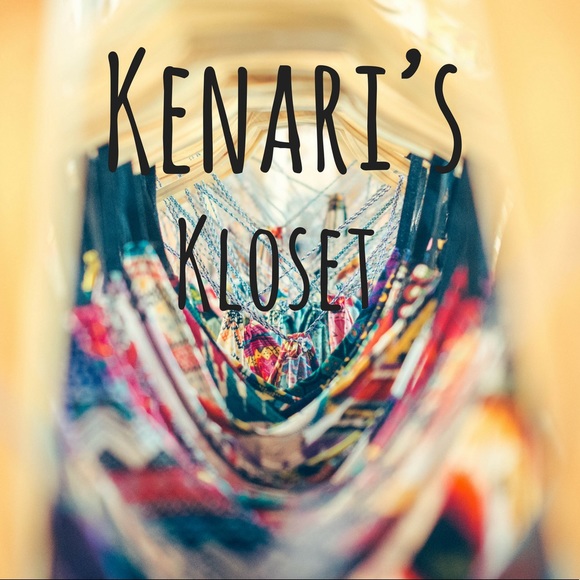 Profile Picture of Andrea Daniel (@kenariskloset) on Poshmark