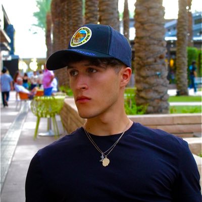 Profile Picture of Abraham Vizcaino (@Papa_Mosh) on Twitter