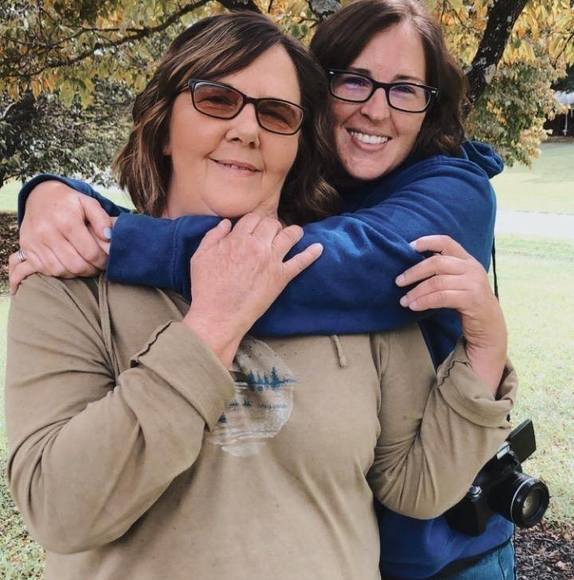 Profile Picture of Kim Bowman (@kimbowman200) on Poshmark