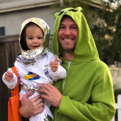Profile Picture of Read The Room (@tutorMATT) on Twitter