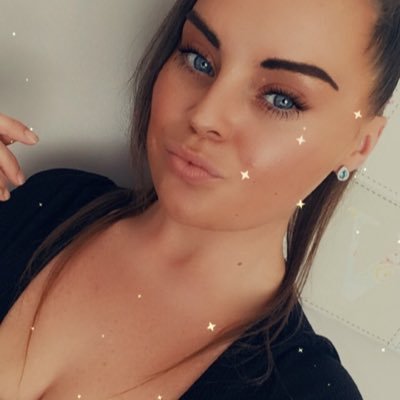 Profile Picture of Paige Jo Short  👣 (@PaigeShort) on Twitter