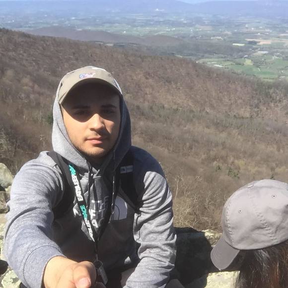 Profile Picture of Carlos Andrade (@zee1los) on Poshmark