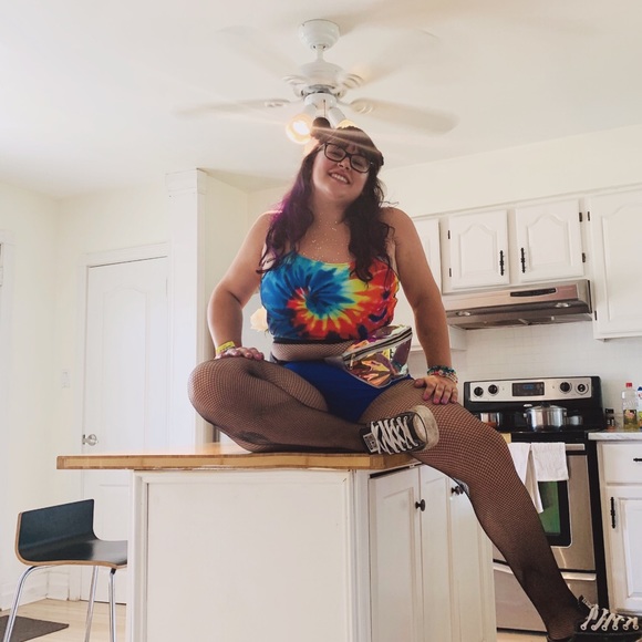 Profile Picture of Halley Grant (@halleygrant) on Poshmark