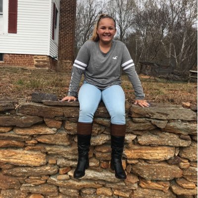 Profile Picture of Jillian Russell (@Jillian80326104) on Twitter