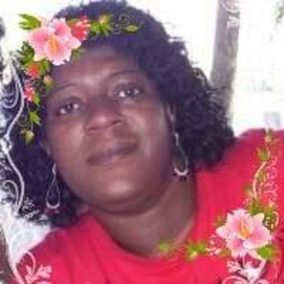 Profile Picture of Sheryl Pough (@foxypoughblues) on Poshmark