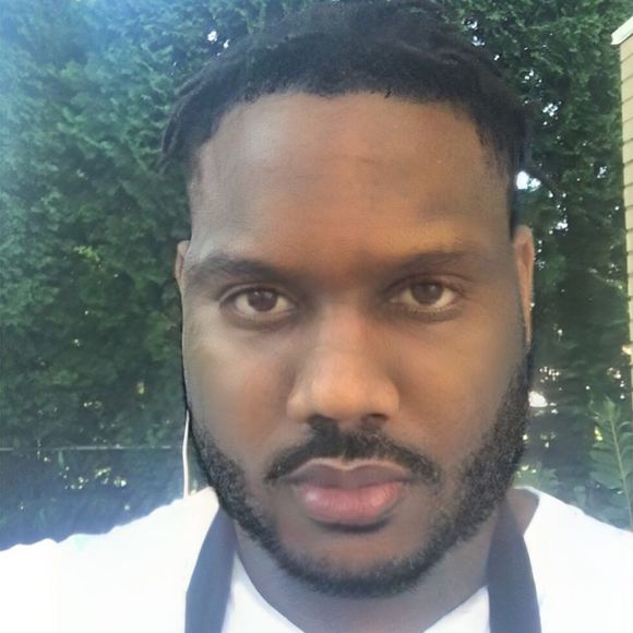 Profile Picture of Cedron Anderson (@andersoncedron) on Poshmark