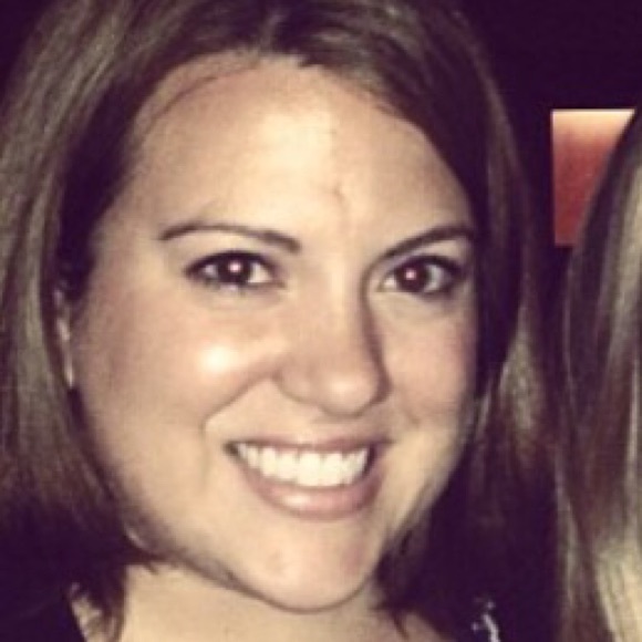 Renee Dubiel - Poshmark Profile Picture of Renee Dubiel (@dubielr1) on Poshmark