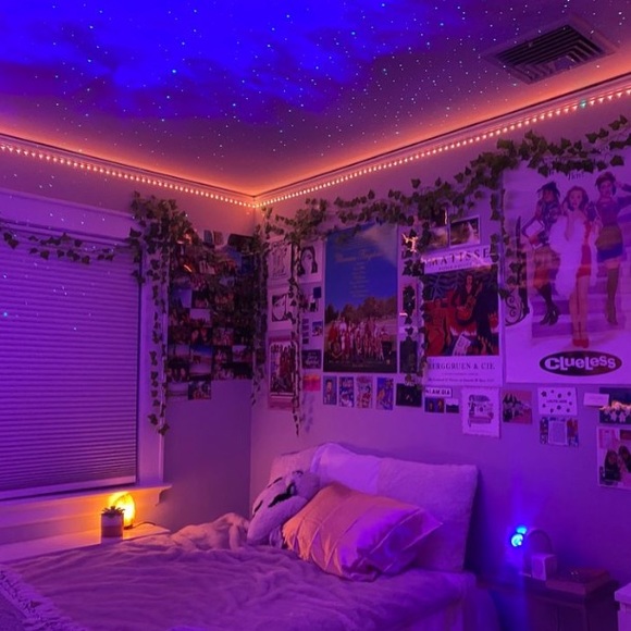 Profile Picture of Cristina Sgobba (@my_design941) on Poshmark