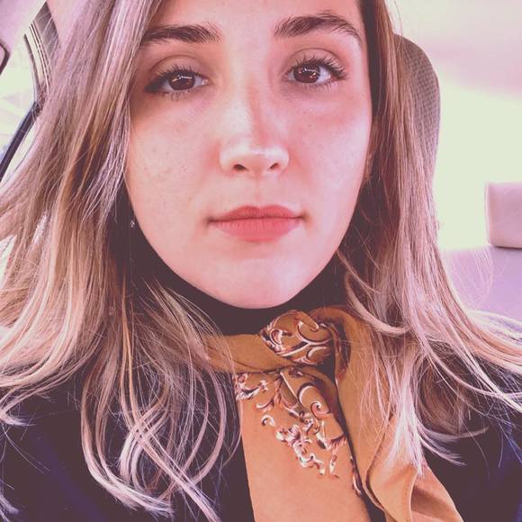 Profile Picture of Audrey Worrell (@auwox) on Poshmark