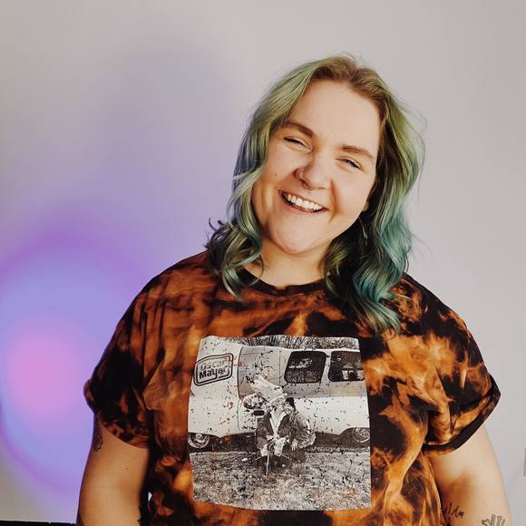 Profile Picture of Jessie Golnick (@jgols) on Poshmark