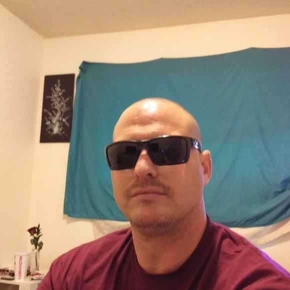 Profile Picture of Patrick Lewis (@patricklewis639) on Poshmark