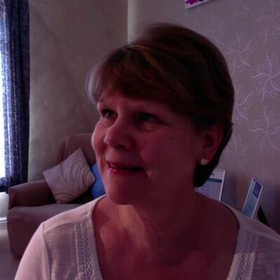 Profile Picture of Christine Lane (@christinelane5) on Twitter