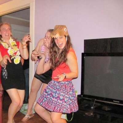 Profile Picture of Mollie McGee (@mollie_mcgee1) on Twitter