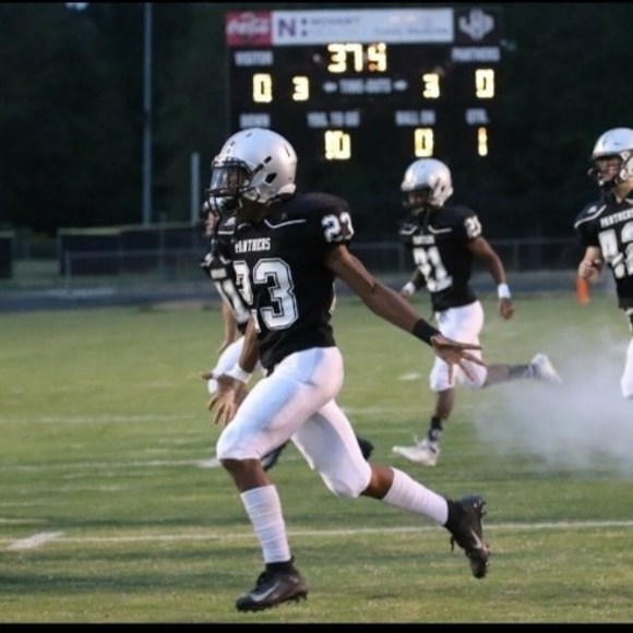 Profile Picture of Tyler Thorne (@tylerthorne02) on Poshmark