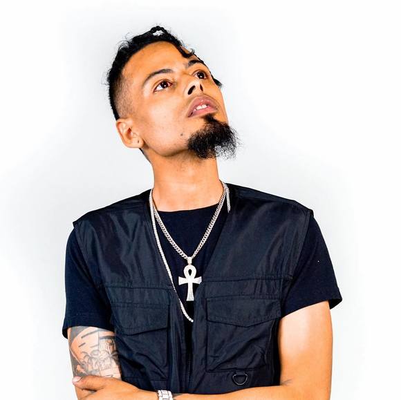 Profile Picture of Jose Quinones (@mindnoiseamaury) on Poshmark