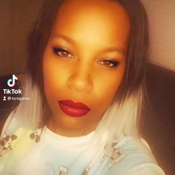 Profile Picture of Tora Ganey (@tora_ganey) on Poshmark