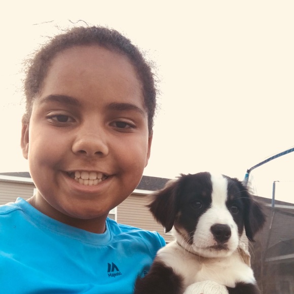 Profile Picture of Hannah Deer (@hannah000075) on Poshmark