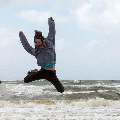 Profile Picture of Paula Robert (@_paularose) on Twitter