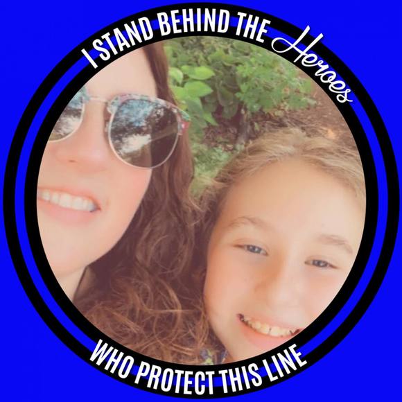 Profile Picture of Whitney Pearce (@mwmlcpearce) on Poshmark