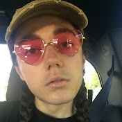 Profile Picture of Aaron Mackenzie (@britneyaaronpeter) on Youtube