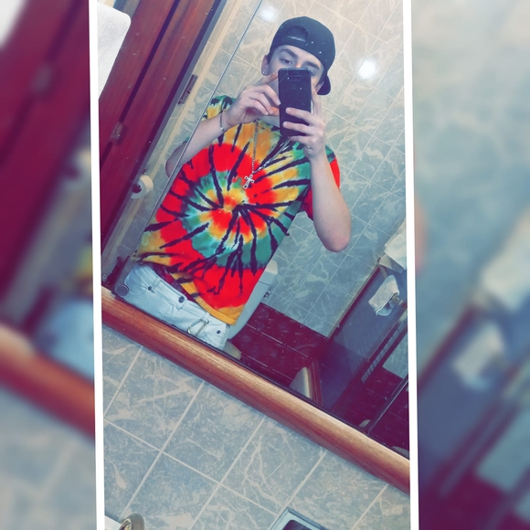 Profile Picture of Hayden Hendricks (@haydenhendri522) on Poshmark