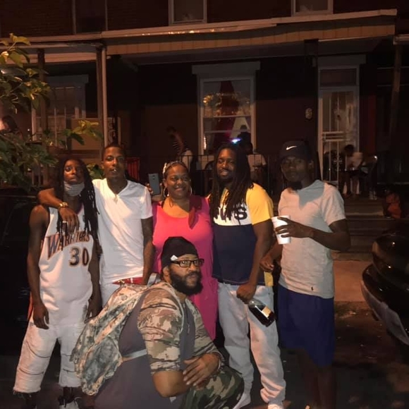 Profile Picture of Greg Savage (@workflow215) on Poshmark