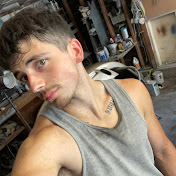 Profile Picture of Alex Abbott (@Killerbulldog3) on Youtube