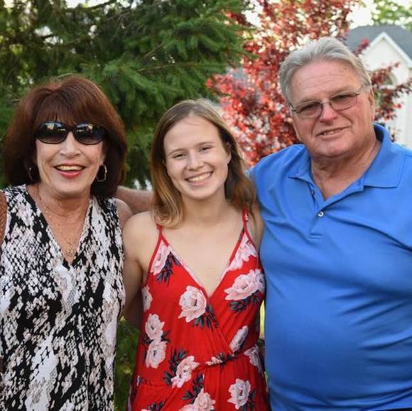 Lauren Sheahan - Poshmark Profile Picture of Lauren Sheahan (@laurensheahan5) on Poshmark