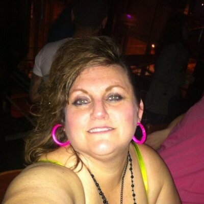 Profile Picture of Jennifer Hutson (@jentelady) on Twitter