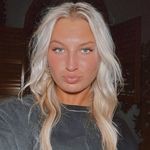 Profile Picture of sarah andrews🦋 (@sarahxandrews) on Instagram