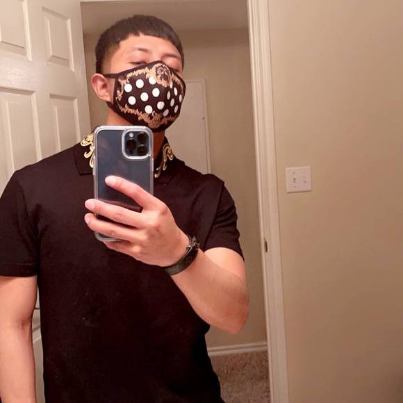 Profile Picture of Miisael Alvarado hdz (@miselvrdo) on Poshmark